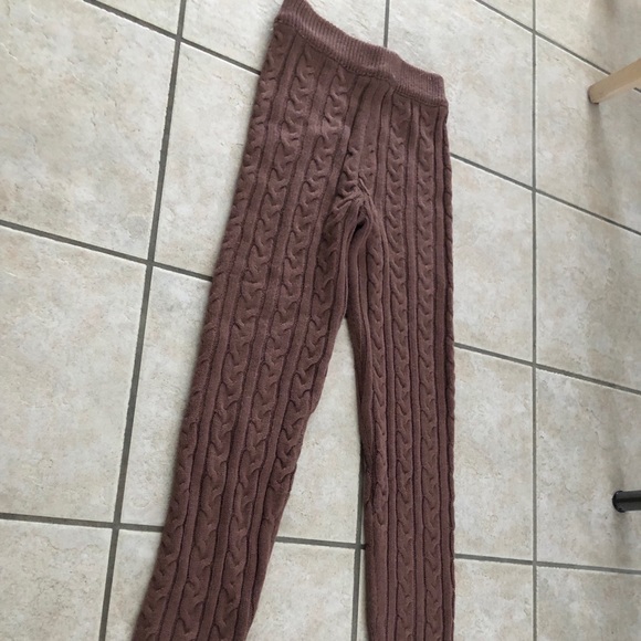 Fashion Nova Meet me halfway leggings (Mocha) - Picture 5 of 7